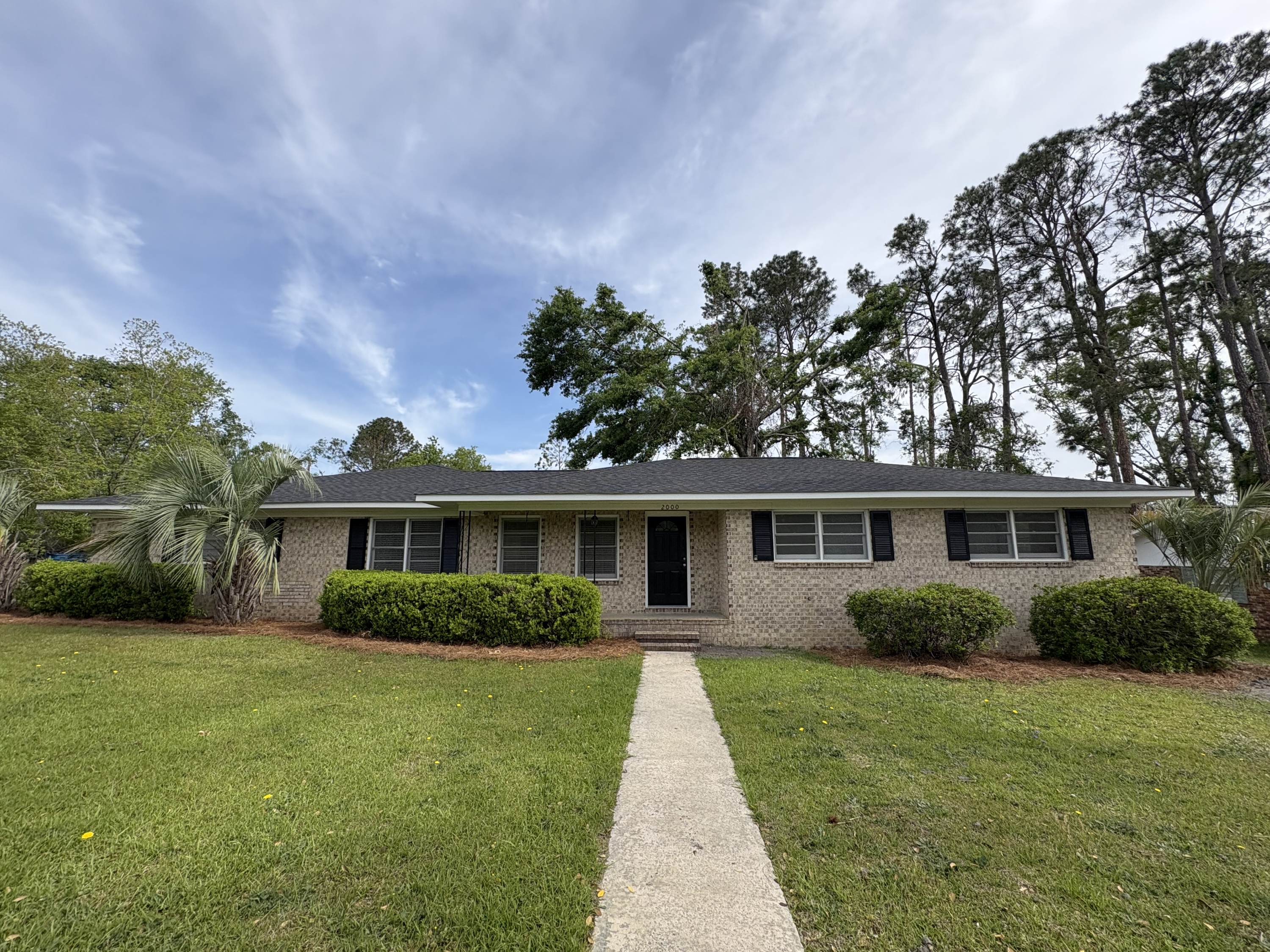 2000 North Maple Drive