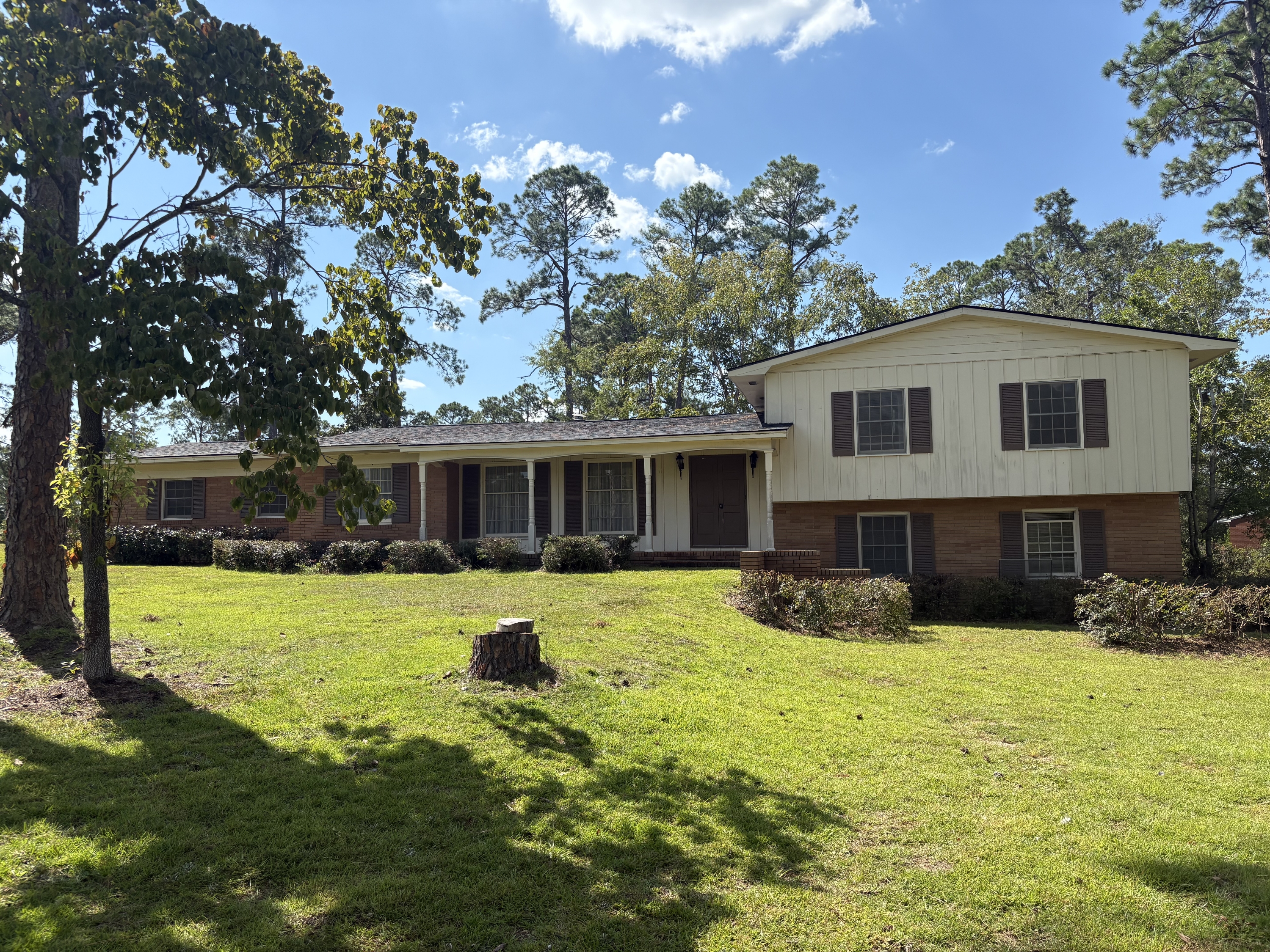 Morris-1705 Alma Place